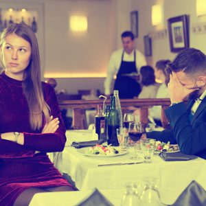 Dating Course 5: How to Deal with Hot/Cold Messages When Dating